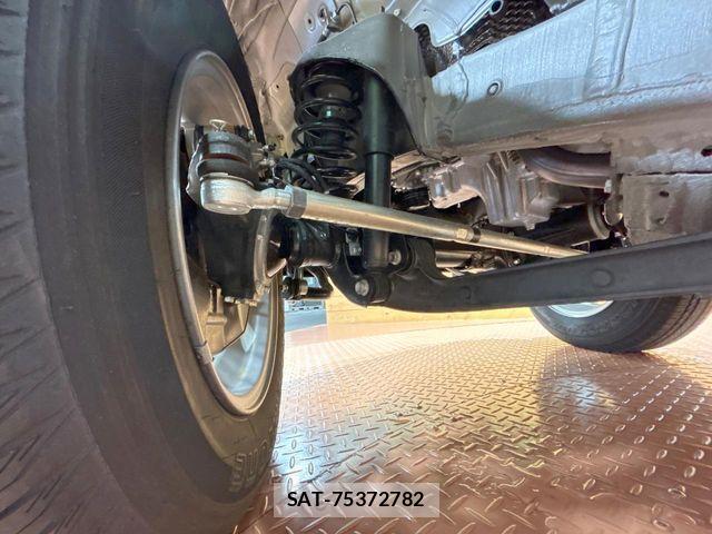 Suzuki JIMNY 2025-09 8245525-19