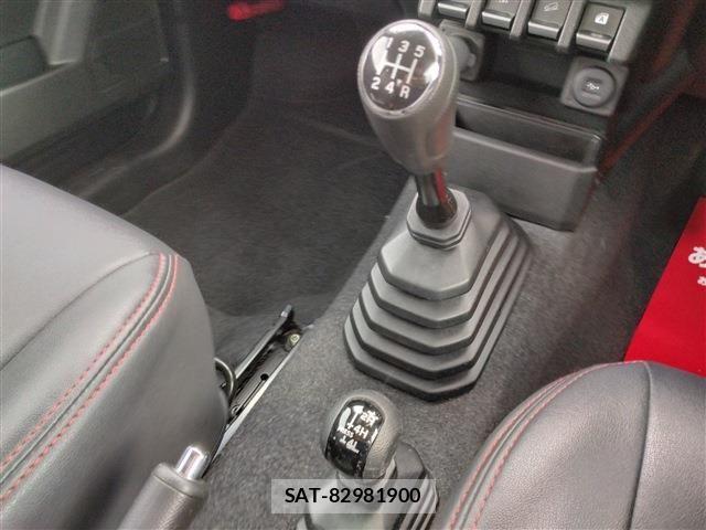 Suzuki JIMNY 2023-11 8245533-24