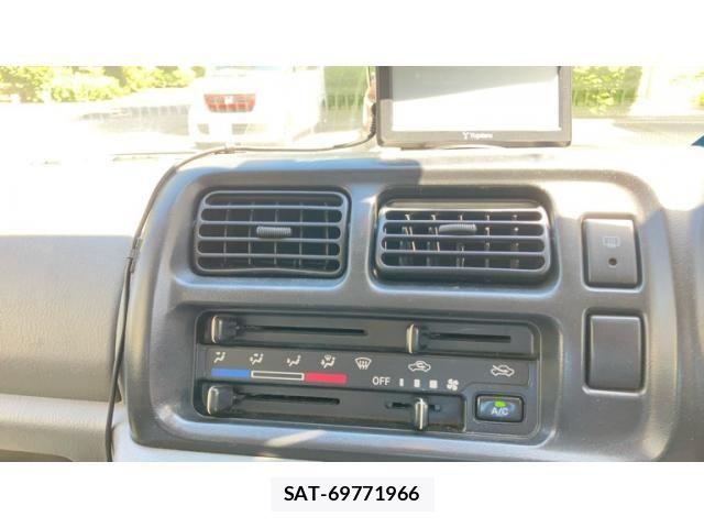 Suzuki JIMNY 2000-01 8245545-13