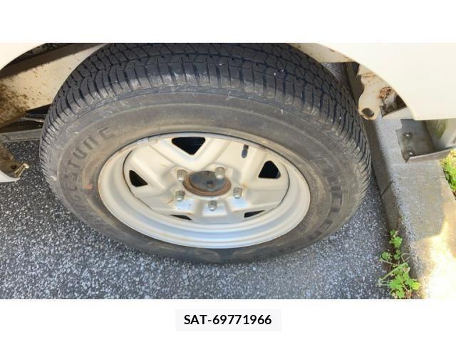 Suzuki JIMNY 2000-01 8245545-3
