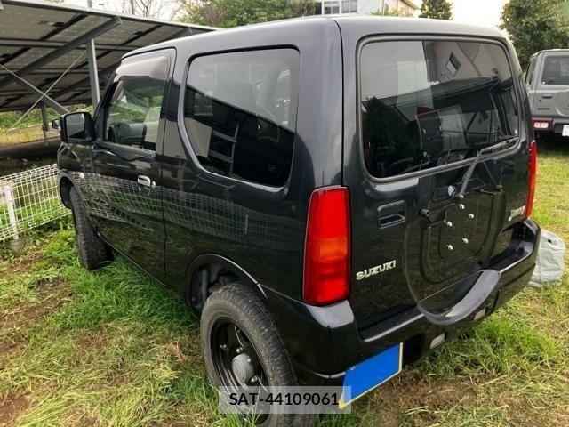 Suzuki JIMNY 2014-04 8245540-5