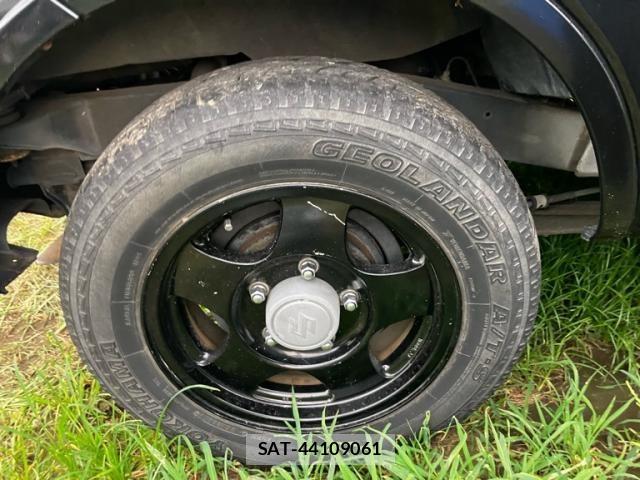 Suzuki JIMNY 2014-04 8245540-7