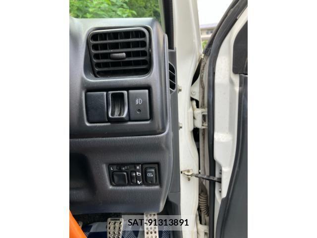 Suzuki JIMNY 2004-06 8314964-22