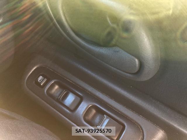 Suzuki JIMNY 2006-10 8314959-13