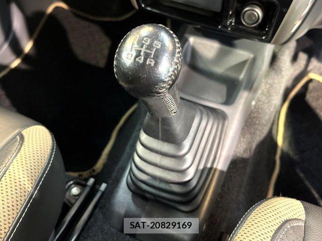 Suzuki JIMNY 2015-09 8314953-2