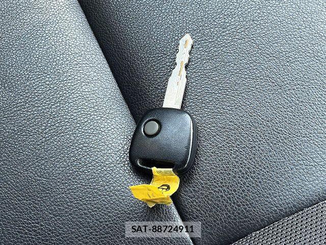 Suzuki JIMNY 2010-07 8314954-25