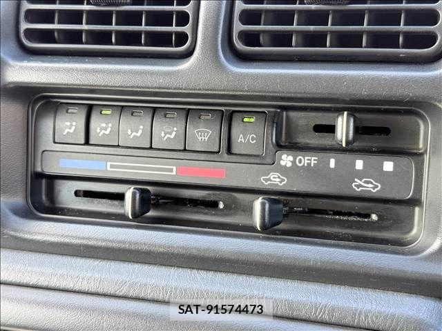 Suzuki JIMNY 2004-06 8314960-11