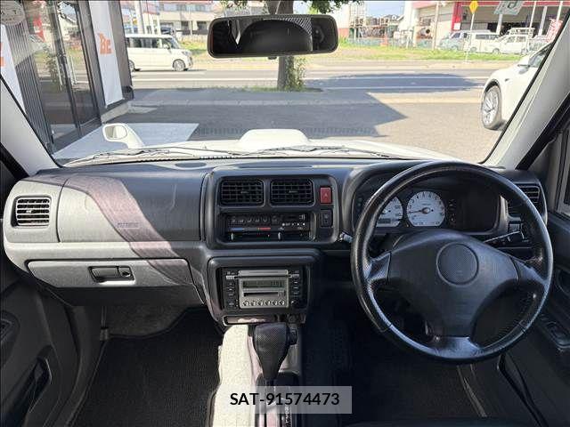 Suzuki JIMNY 2004-06 8314960-1