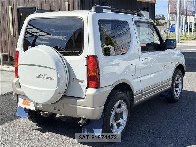 Suzuki JIMNY 2004-06 8314960-23