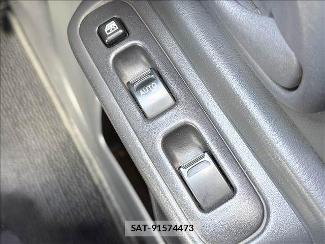 Suzuki JIMNY 2004-06 8314960-28
