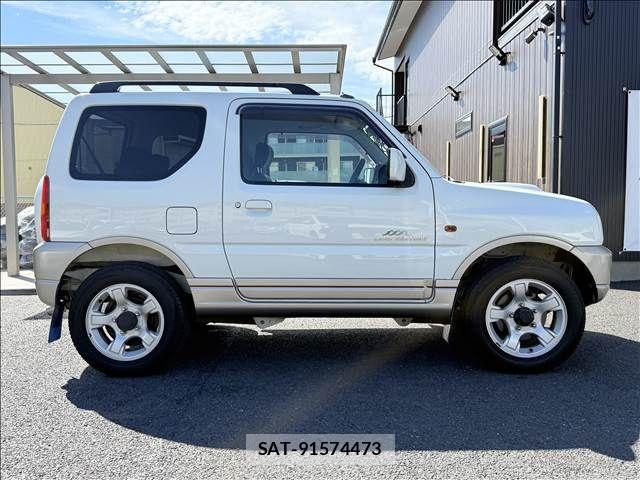 Suzuki JIMNY 2004-06 8314960-6