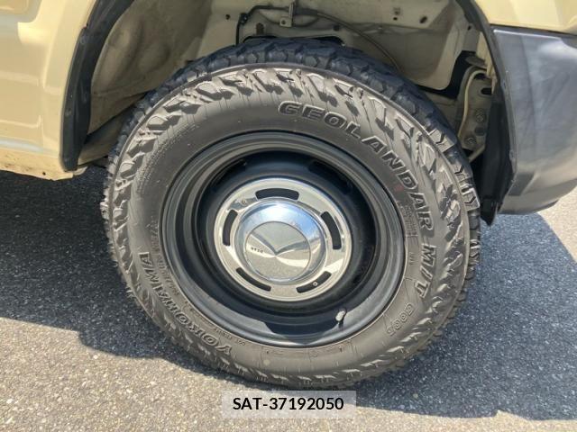 Suzuki JIMNY 2019-02 8314952-8