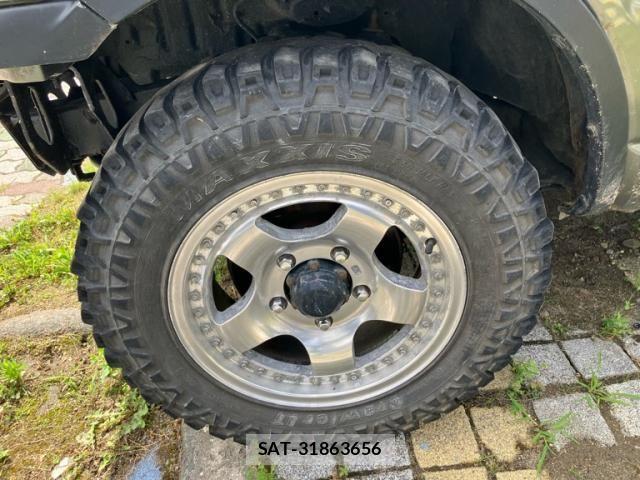Suzuki JIMNY 2008-09 8314965-23