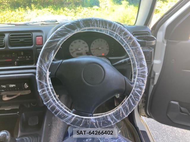 Suzuki JIMNY 2003-08 8336350-11