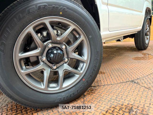 Suzuki JIMNY 2026-07 8336323-12