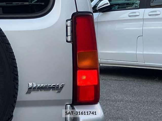 Suzuki JIMNY 2009-11 8336347-22