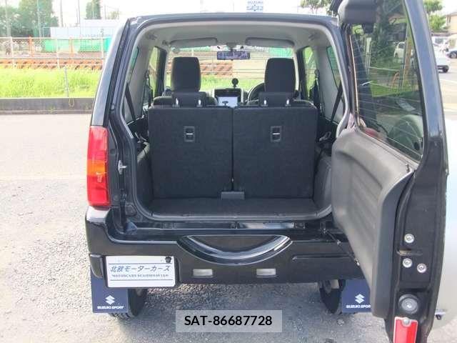 Suzuki JIMNY 2017-06 8336340-13