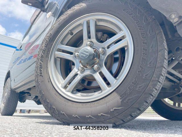Suzuki JIMNY 2017-12 8336343-13