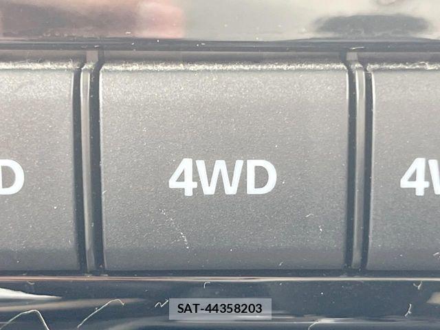 Suzuki JIMNY 2017-12 8336343-4