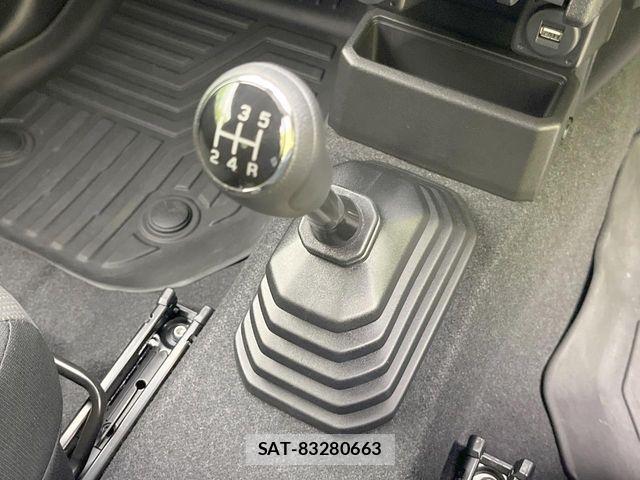 Suzuki JIMNY 2023-10 8336332-4