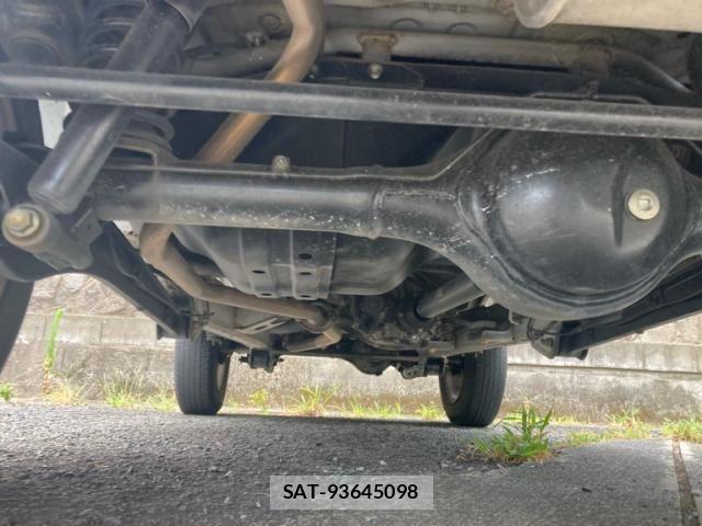 Suzuki JIMNY 2007-08 8336352-12