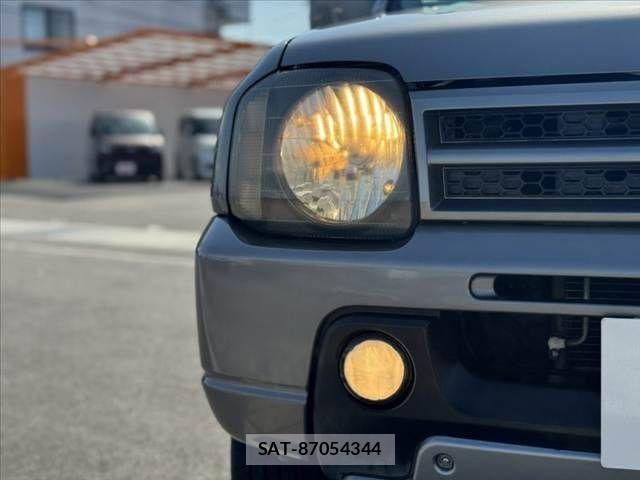 Suzuki JIMNY 2006-01 8336346-28