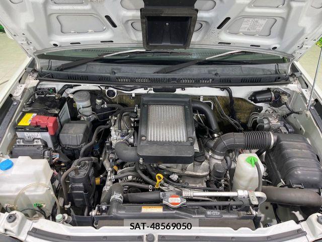 Suzuki JIMNY 2014-12 8336339-17