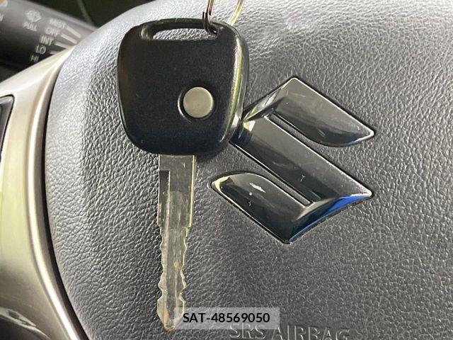 Suzuki JIMNY 2014-12 8336339-6