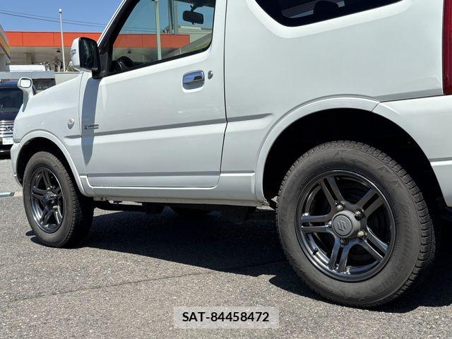 Suzuki JIMNY 2013-01 8354757-10
