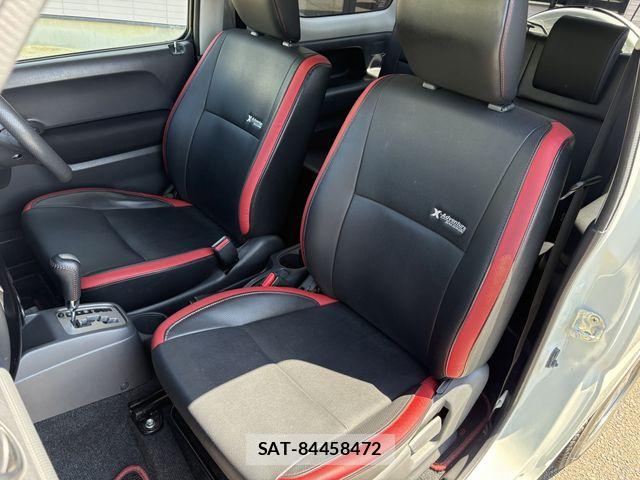 Suzuki JIMNY 2013-01 8354757-28