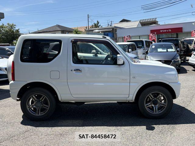 Suzuki JIMNY 2013-01 8354757-6