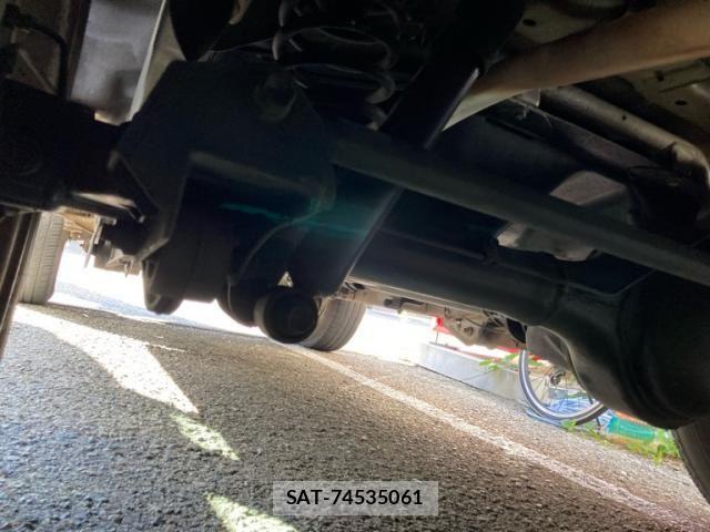 Suzuki JIMNY 2011-06 8354760-12