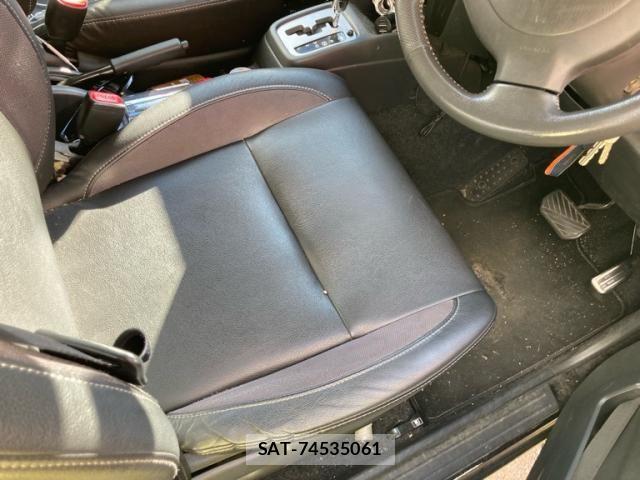 Suzuki JIMNY 2011-06 8354760-21