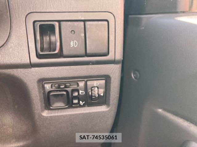 Suzuki JIMNY 2011-06 8354760-22