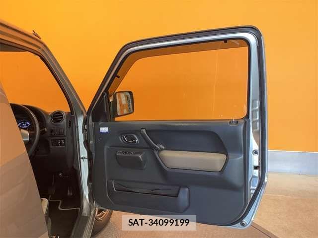 Suzuki JIMNY 2016-05 8366484-18