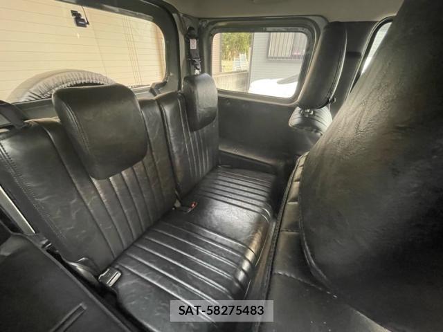 Suzuki JIMNY 2025-04 8366457-10