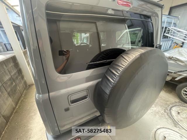 Suzuki JIMNY 2025-04 8366457-4