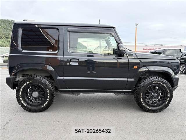 Suzuki JIMNY 2018-11 8366474-11