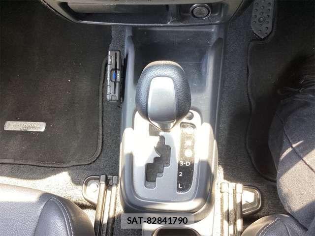 Suzuki JIMNY 2010-11 8366489-4