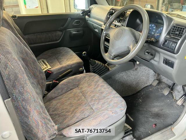 Suzuki JIMNY 1999-06 8366497-12