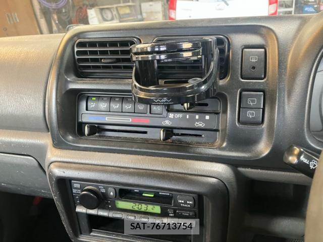 Suzuki JIMNY 1999-06 8366497-19