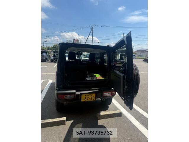 Suzuki JIMNY 2024-09 8366454-6