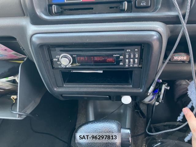 Suzuki JIMNY 2000-01 8366496-17