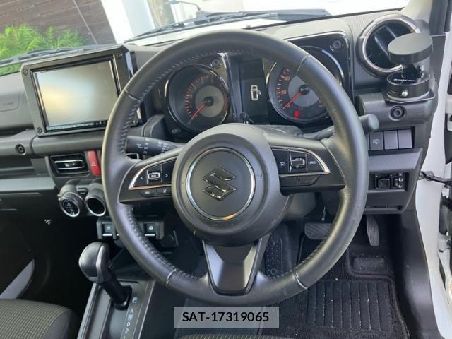 Suzuki JIMNY 2022-04 8366458-9
