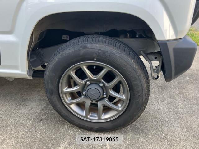 Suzuki JIMNY 2022-04 8366458-3