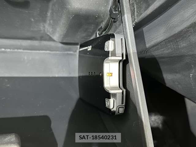 Suzuki JIMNY 2011-09 8366485-17