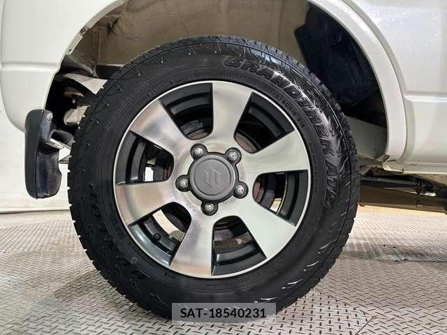 Suzuki JIMNY 2011-09 8366485-27