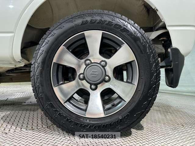Suzuki JIMNY 2011-09 8366485-28