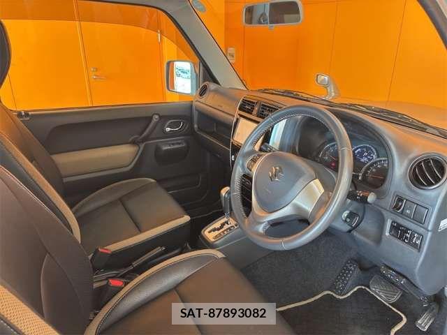 Suzuki JIMNY 2018-02 8366471-18