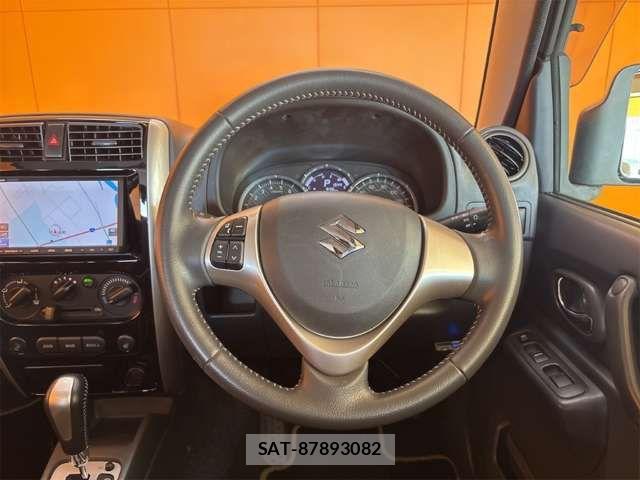 Suzuki JIMNY 2018-02 8366471-1